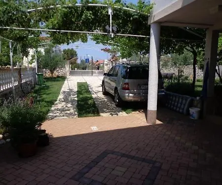 Apartments Nin Apartman