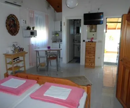 Apartments Nin Nin